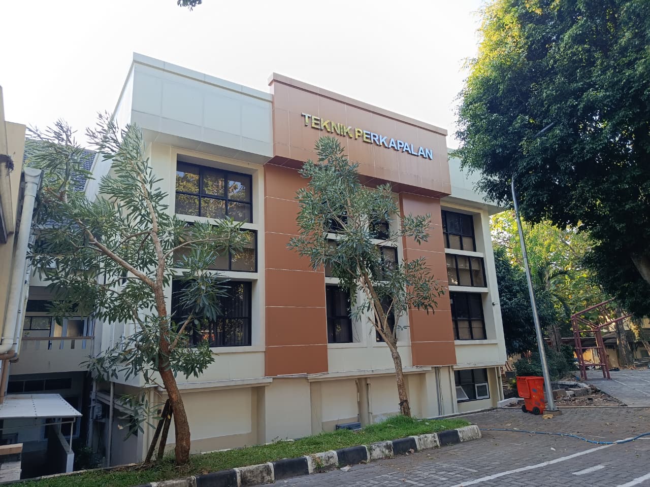 Gedung Perkapalan fix
